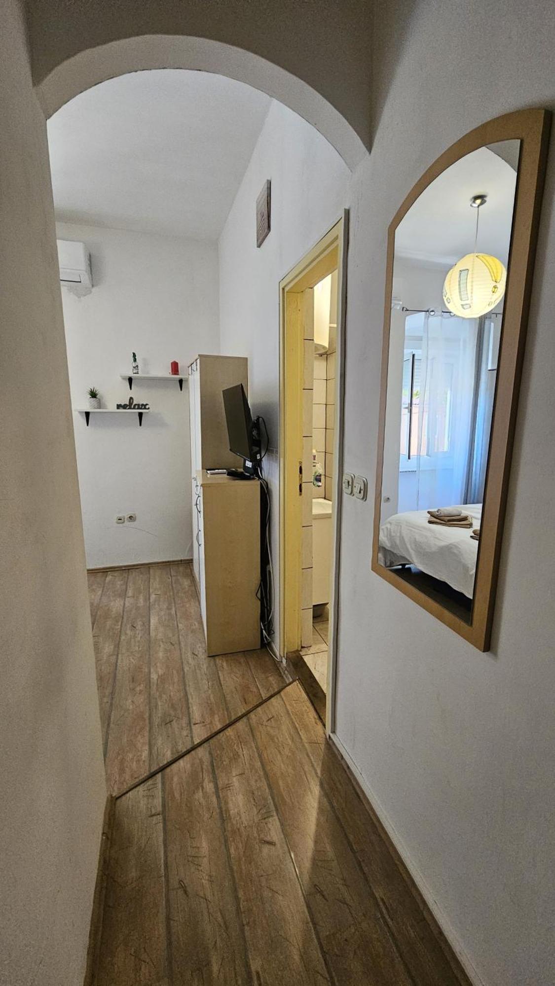 Studio Apartment Kiki For 2, Near Old Town & Beach, Free Wifi Задар Экстерьер фото